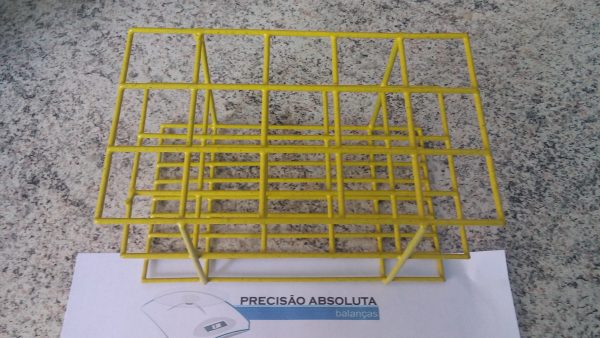 Estante em arame para 24 Tubos De Ensaio c/25 mm de diametro cobertura em PVC - Cor AMARELA